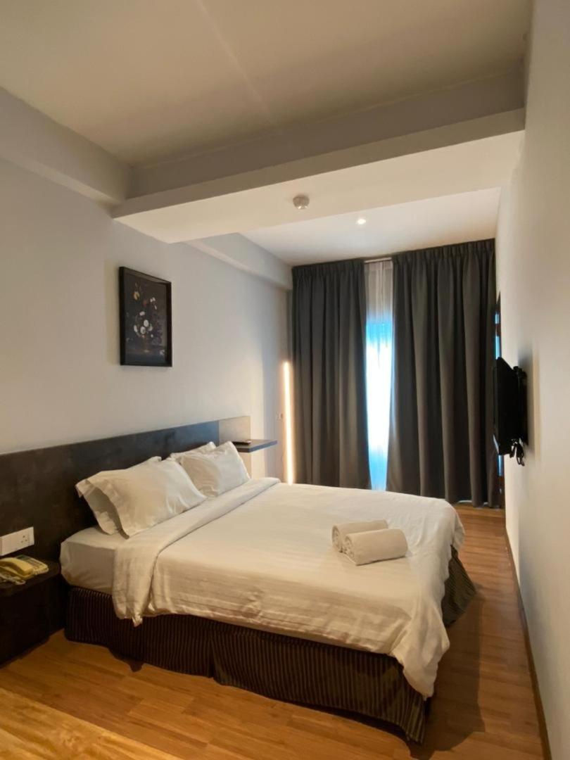 Express Inn Bintulu Exterior photo